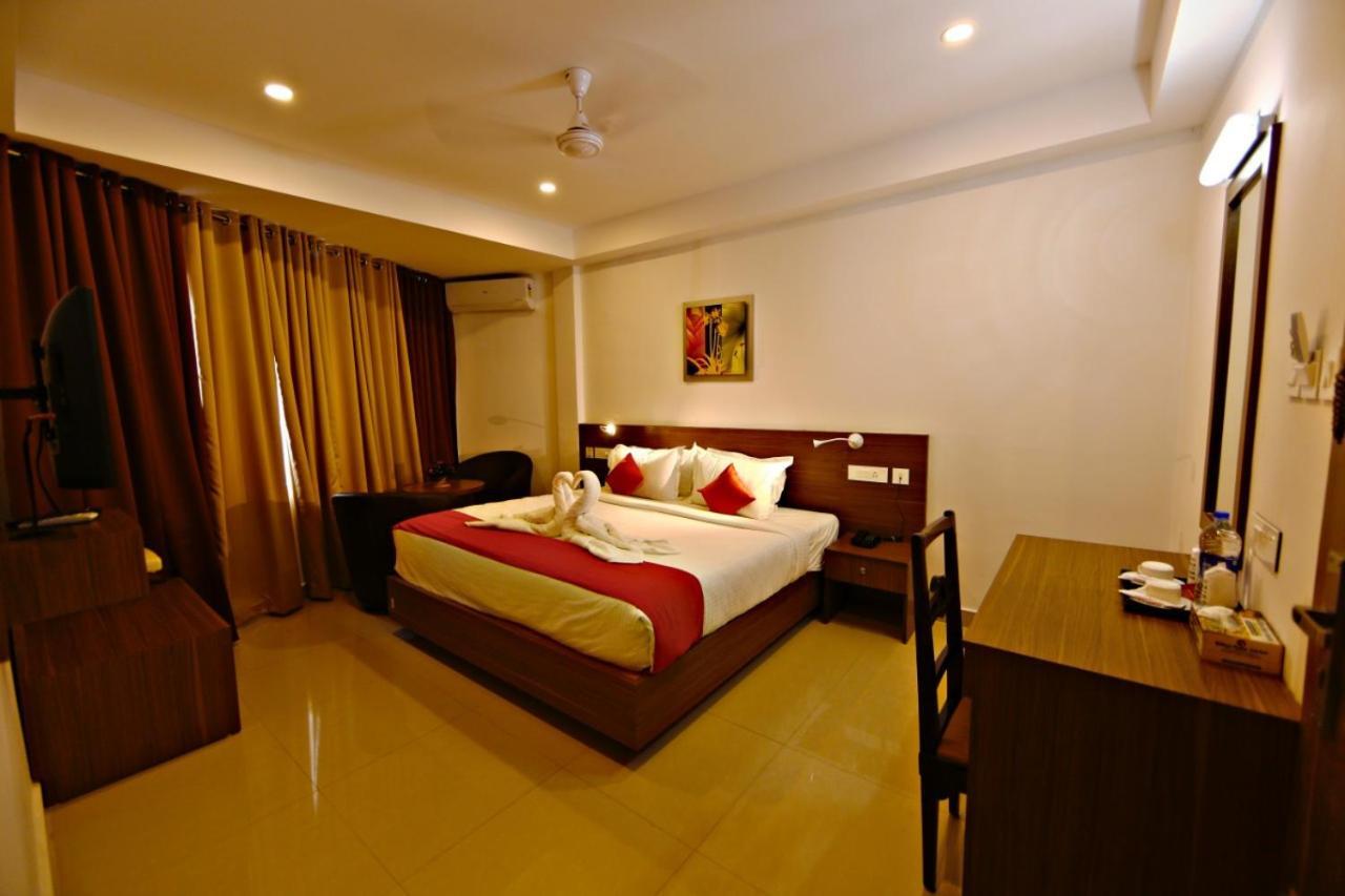 Hotel Nithya Kottayam Exteriör bild