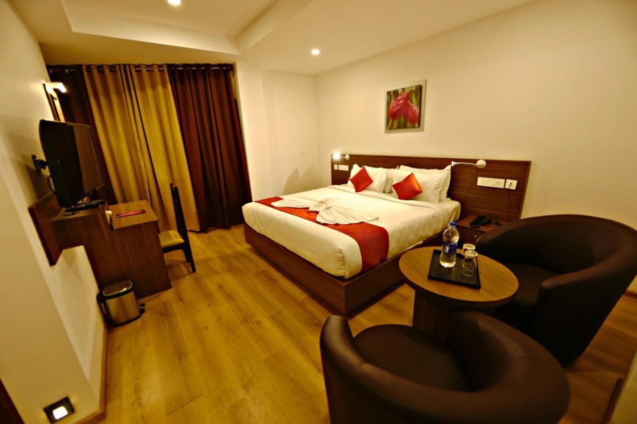 Hotel Nithya Kottayam Exteriör bild
